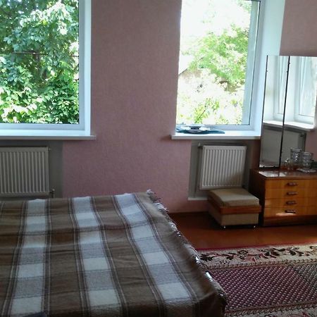 Separate Room Homestay In A Private House, Facilities Shared With Owner Berdychiv Εξωτερικό φωτογραφία