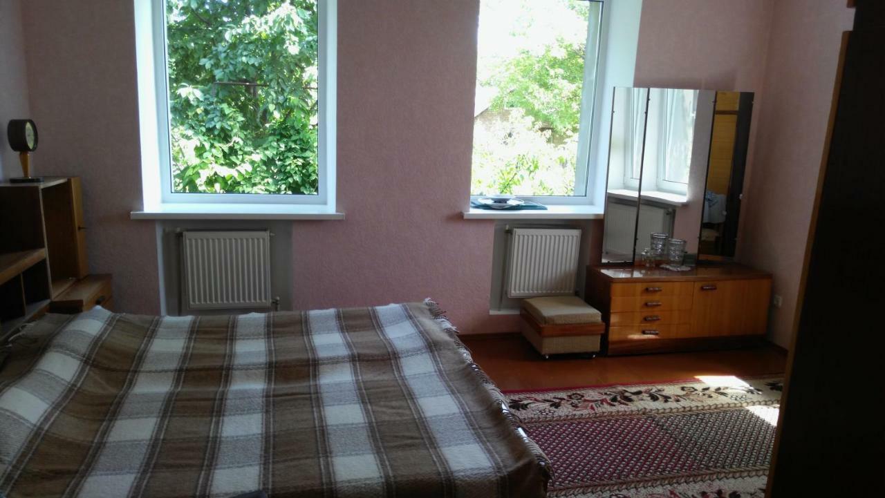 Separate Room Homestay In A Private House, Facilities Shared With Owner Berdychiv Εξωτερικό φωτογραφία