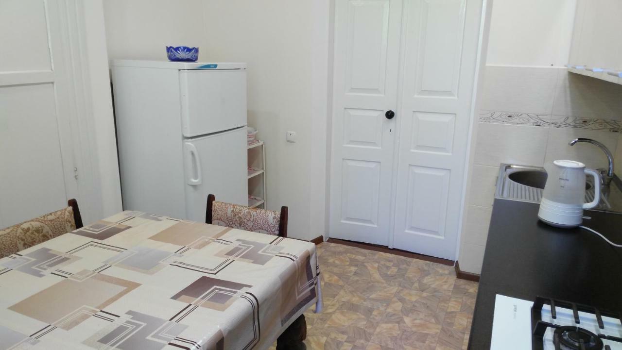 Separate Room Homestay In A Private House, Facilities Shared With Owner Berdychiv Εξωτερικό φωτογραφία